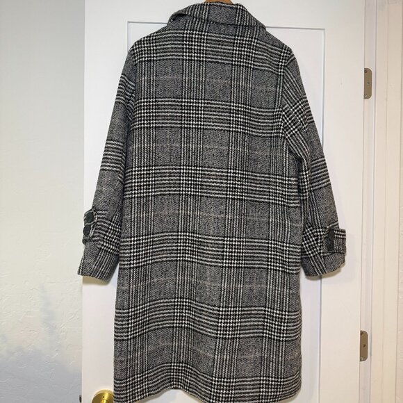Like New Houndstooth and plaid coat - Picture 2 of 2